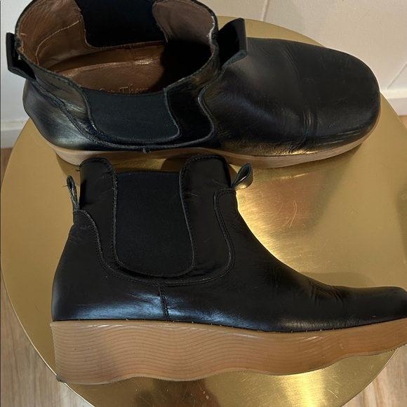 Famolare Black Leather Ankle Boots with Tan Sole - Picture 3 of 4